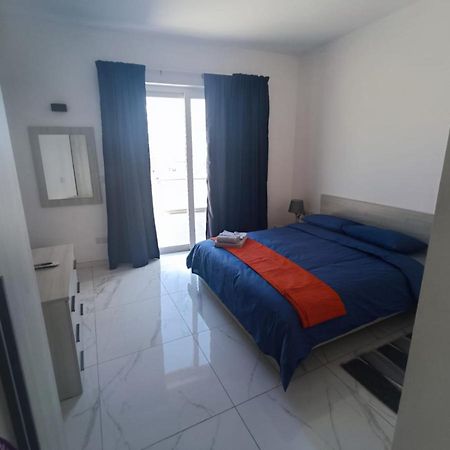 Blu-M Central Qormi Dış mekan fotoğraf