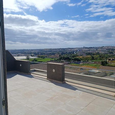 Blu-M Central Qormi Dış mekan fotoğraf