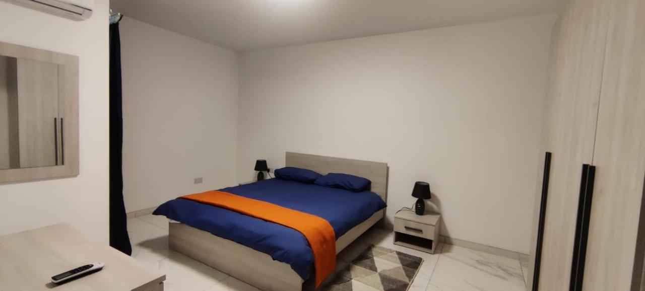 Blu-M Central Qormi Dış mekan fotoğraf