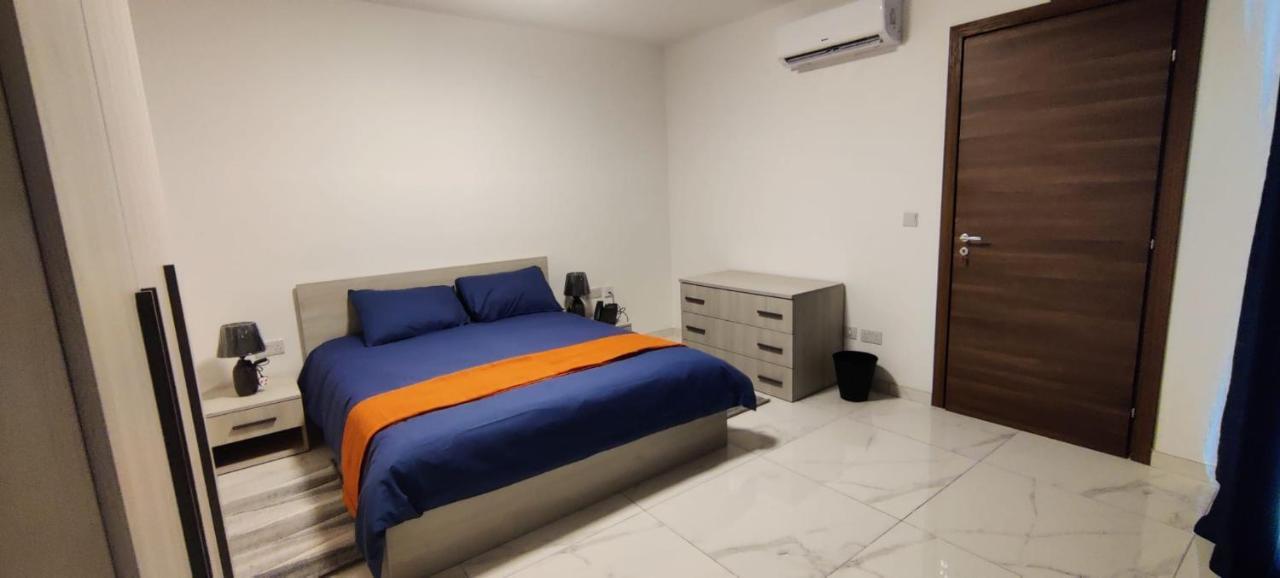 Blu-M Central Qormi Dış mekan fotoğraf