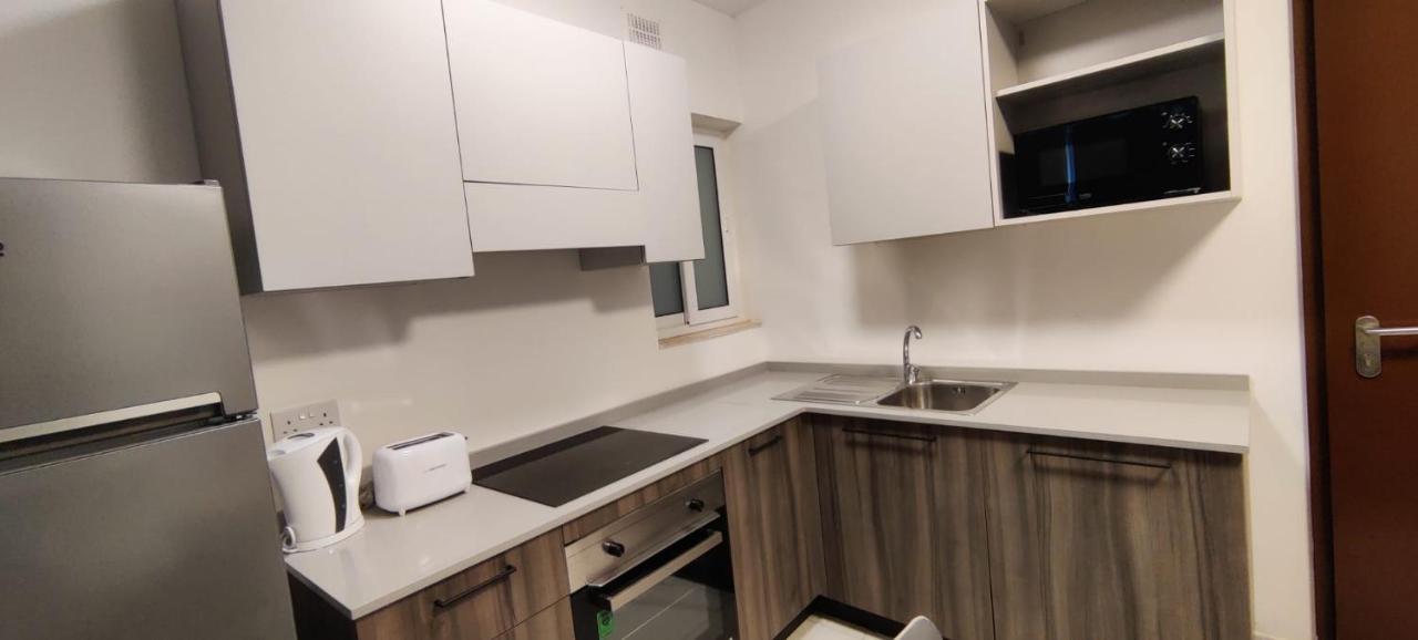 Blu-M Central Qormi Dış mekan fotoğraf