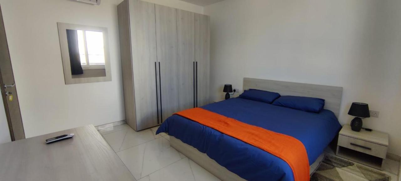 Blu-M Central Qormi Dış mekan fotoğraf