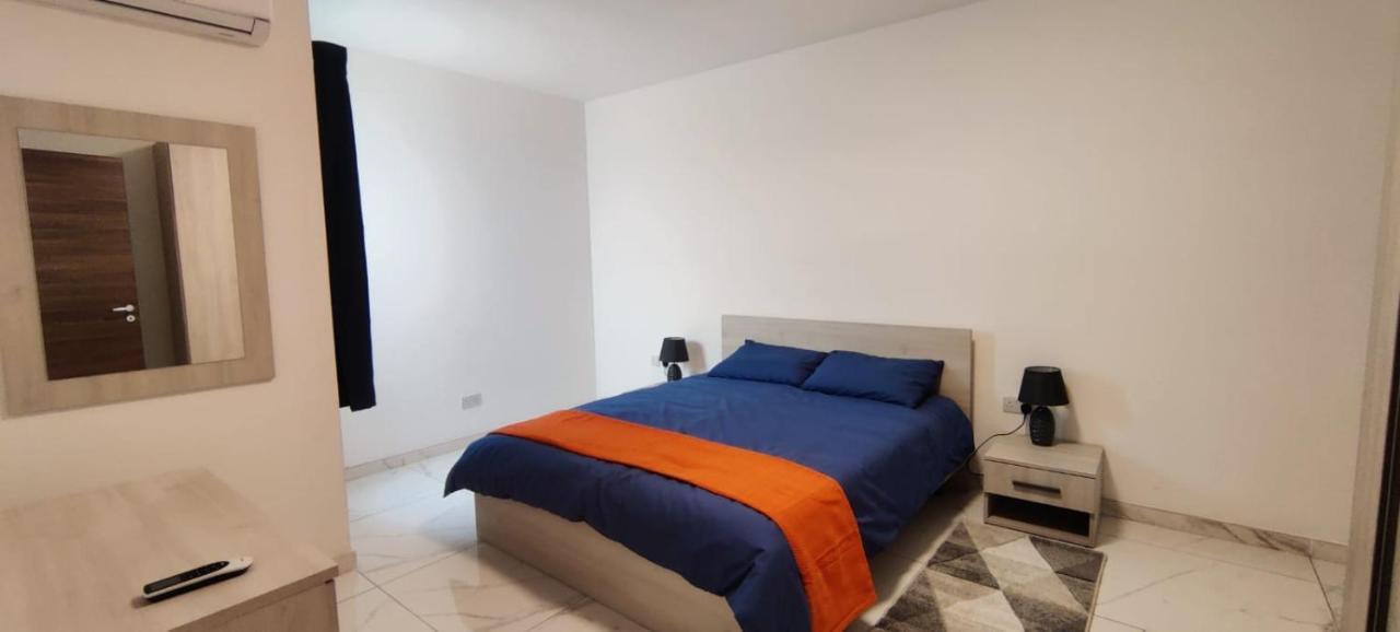 Blu-M Central Qormi Dış mekan fotoğraf