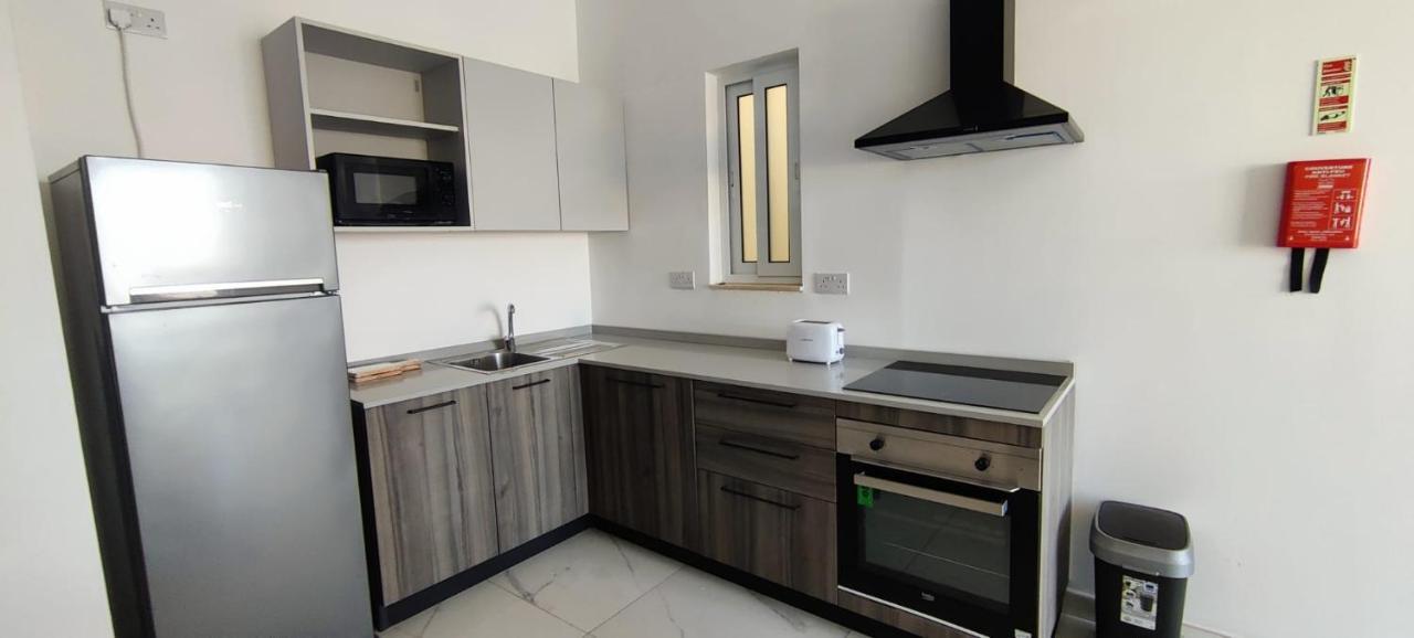 Blu-M Central Qormi Dış mekan fotoğraf
