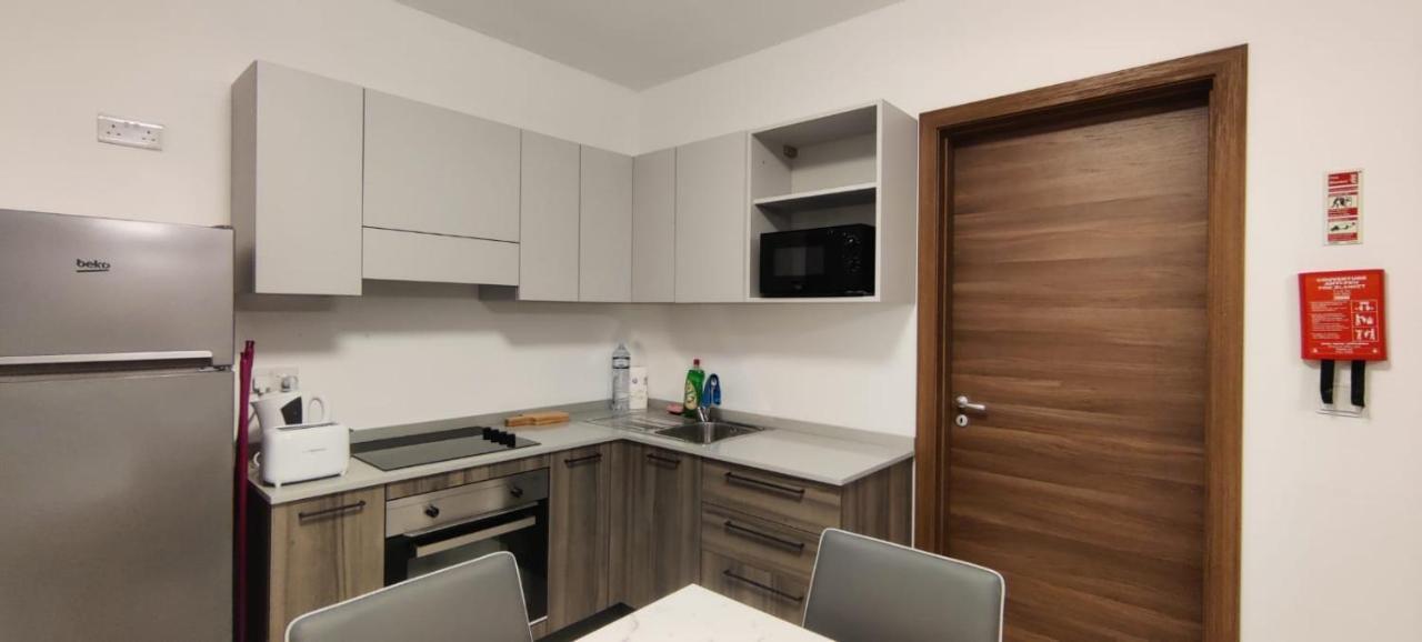 Blu-M Central Qormi Dış mekan fotoğraf