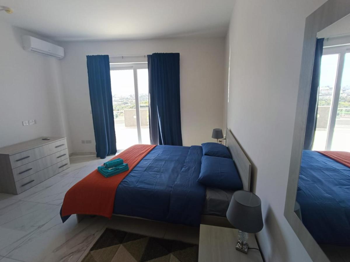 Blu-M Central Qormi Dış mekan fotoğraf